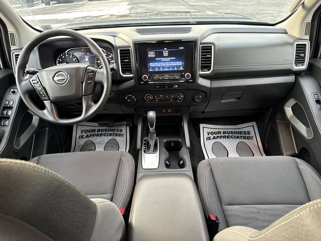 Used 2024 Nissan Frontier SV image 19
