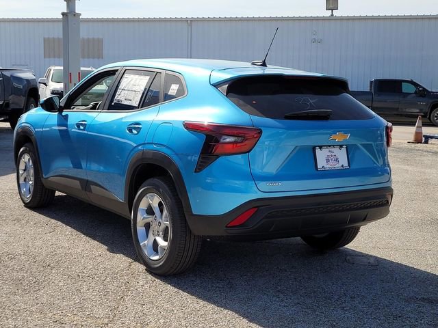 New 2026 Chevrolet Trax LS image 3