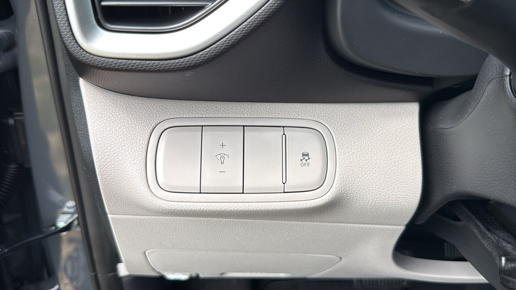 New 2026 Hyundai Venue SEL FWD image 18