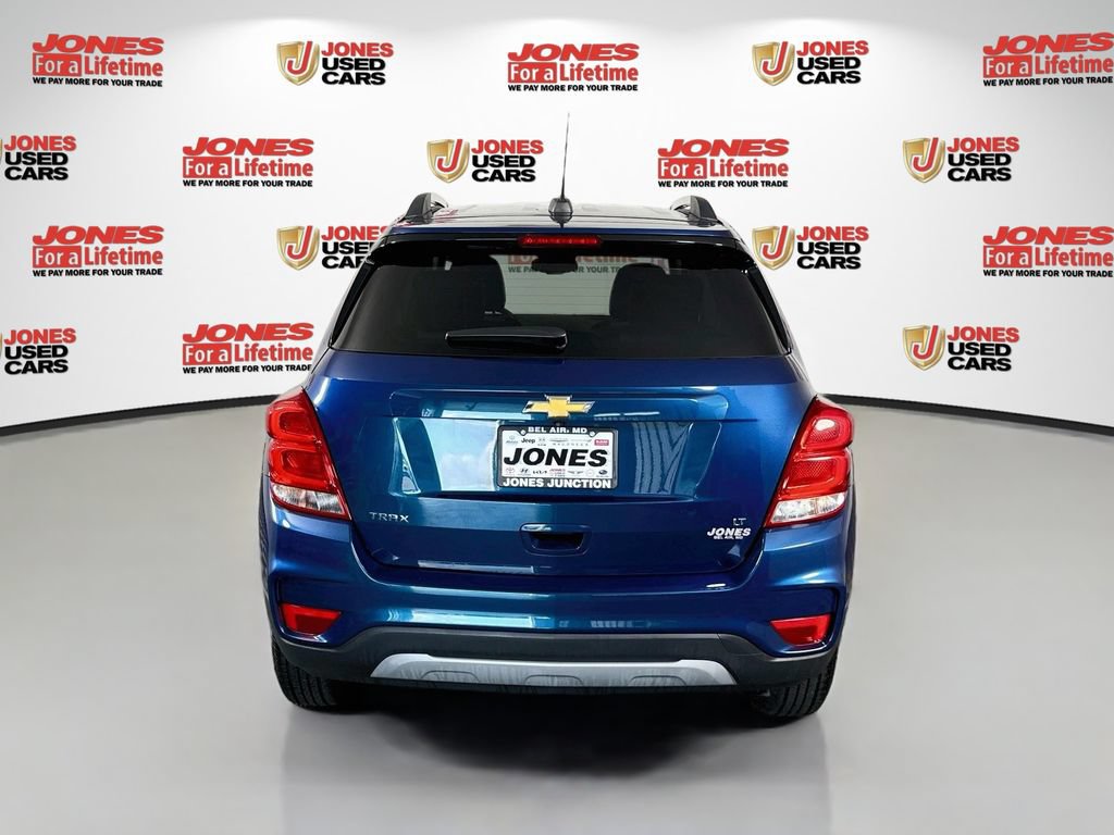 Used 2020 Chevrolet Trax LT w/ LT Convenience Package FWD image 14
