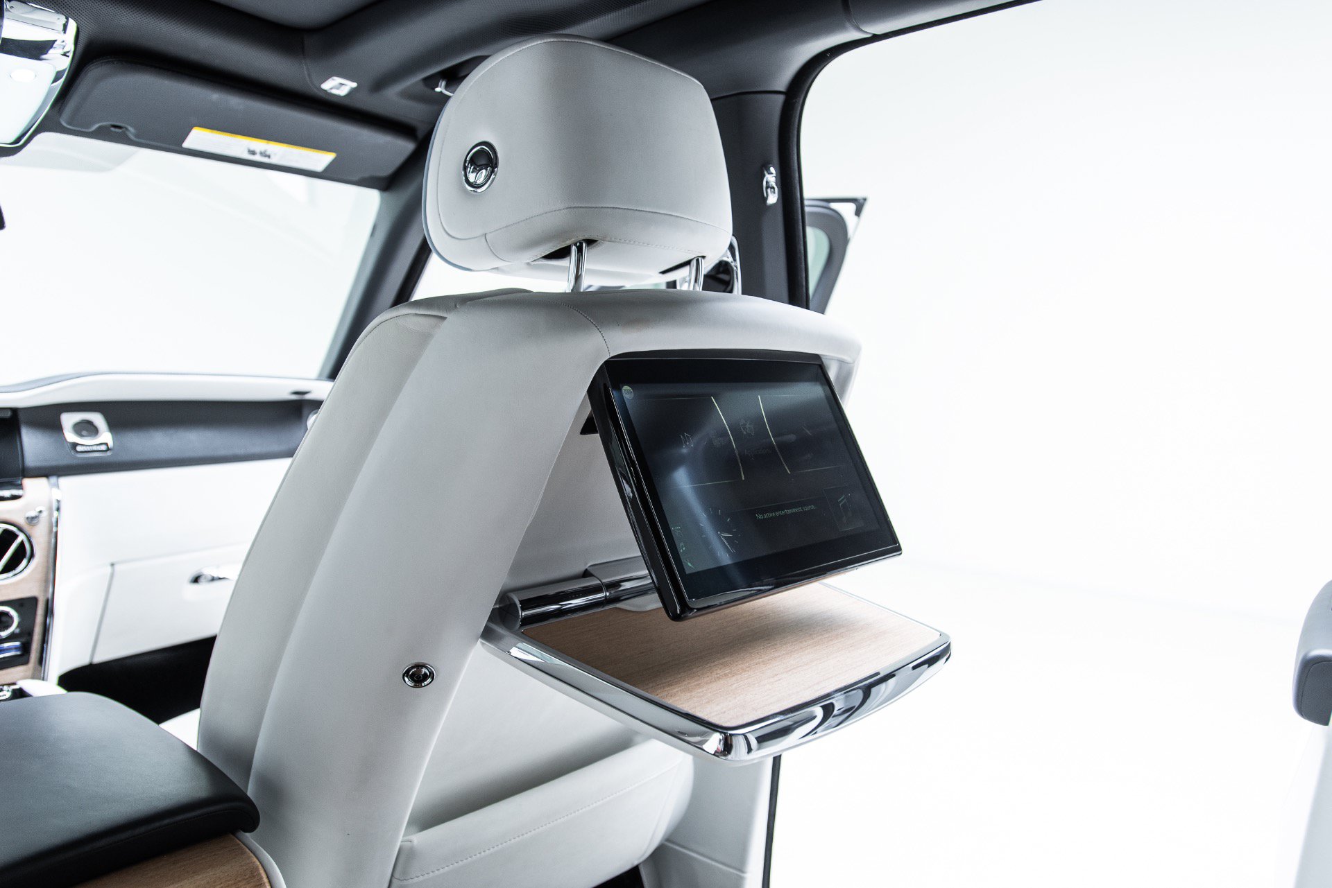 Used 2019 Rolls-Royce Cullinan AWD/4WD image 23
