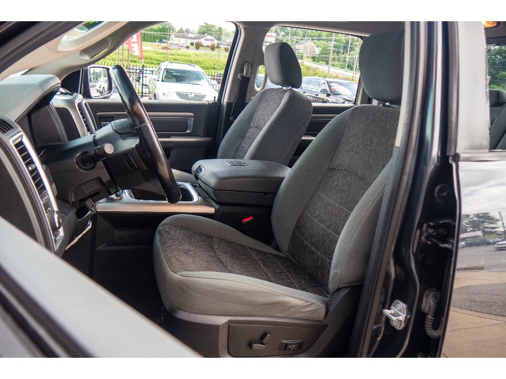 Used 2016 RAM 1500 Big Horn AWD/4WD image 11