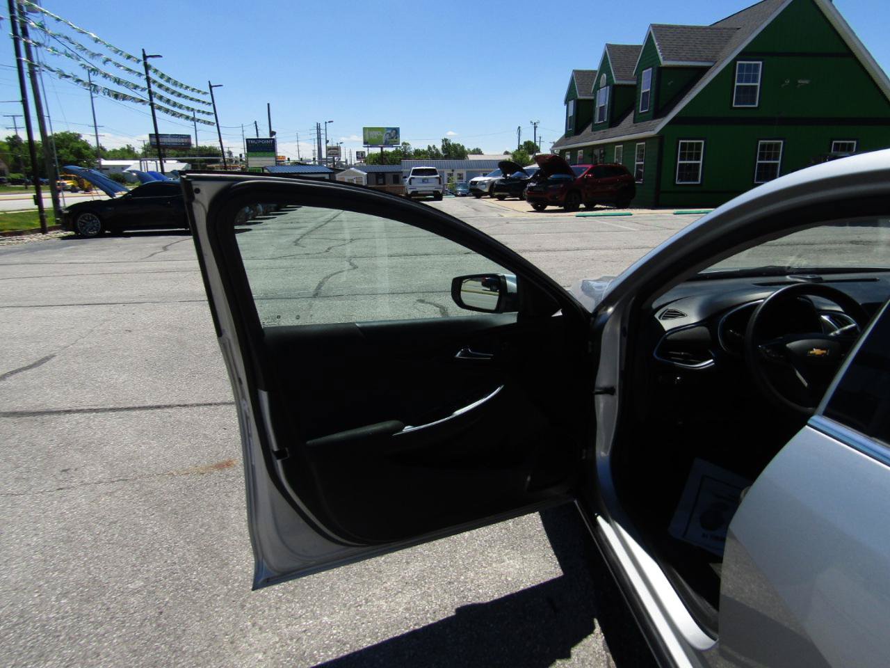 Used 2020 Chevrolet Malibu LT FWD image 10