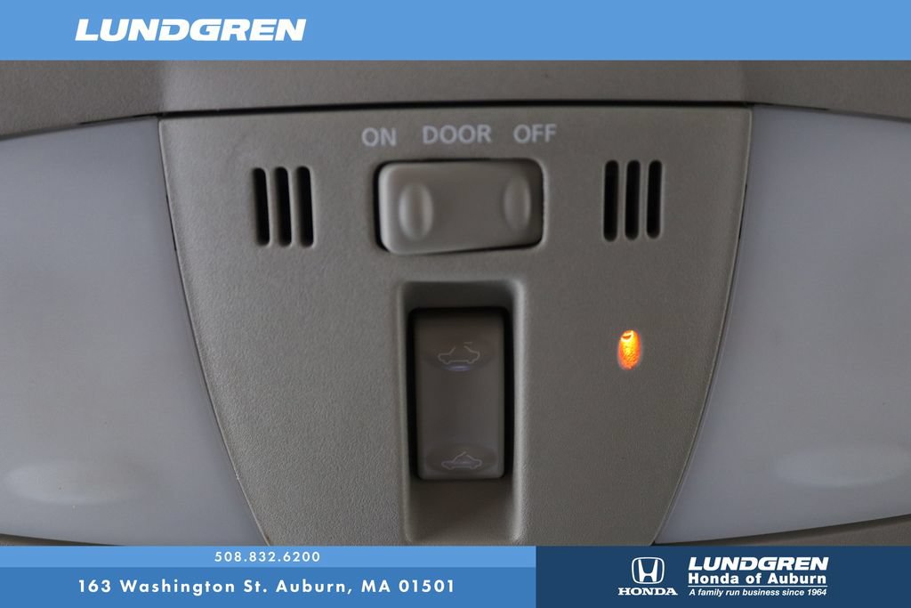 Used 2012 Nissan Rogue SL AWD/4WD image 27