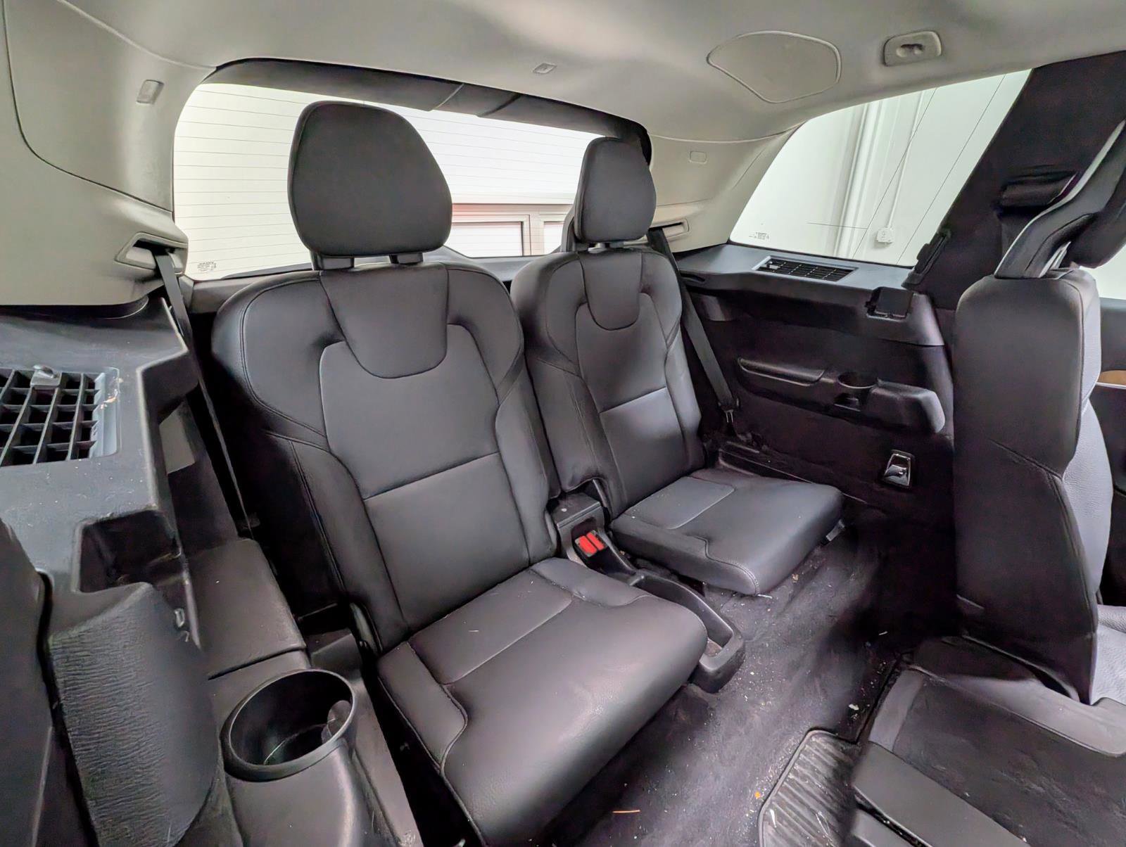 Used 2024 Volvo XC90 T8 Plus w/ Protection Package Premier image 28