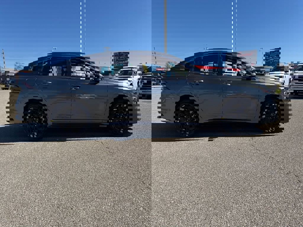 New 2026 Nissan Sentra SR w/ Floor Mat Package image 8