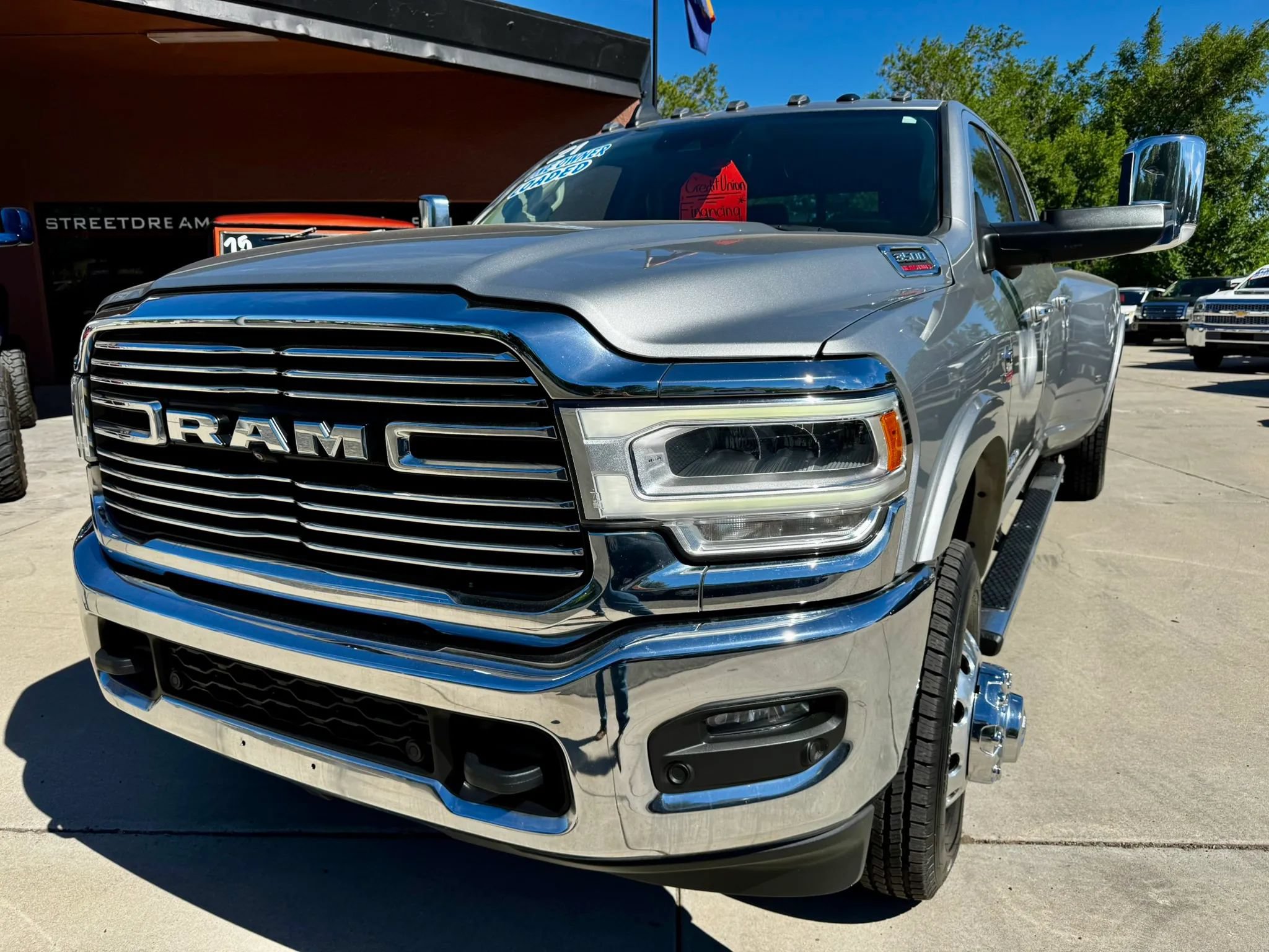 Used 2021 RAM 3500 Laramie AWD/4WD image 2