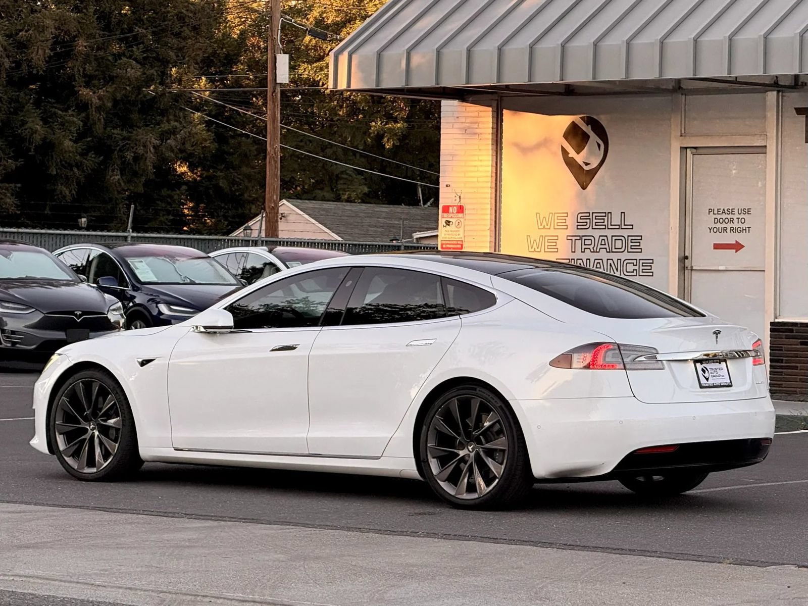Used 2020 Tesla Model S Long Range Plus AWD/4WD image 7