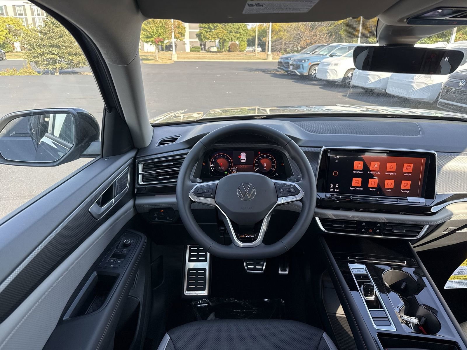 New 2025 Volkswagen Atlas Peak Edition SE image 16