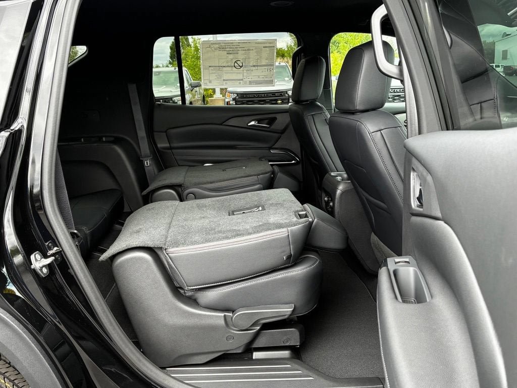 New 2027 Chevrolet Traverse LT w/ LPO, Floor Liner Package AWD/4WD image 28