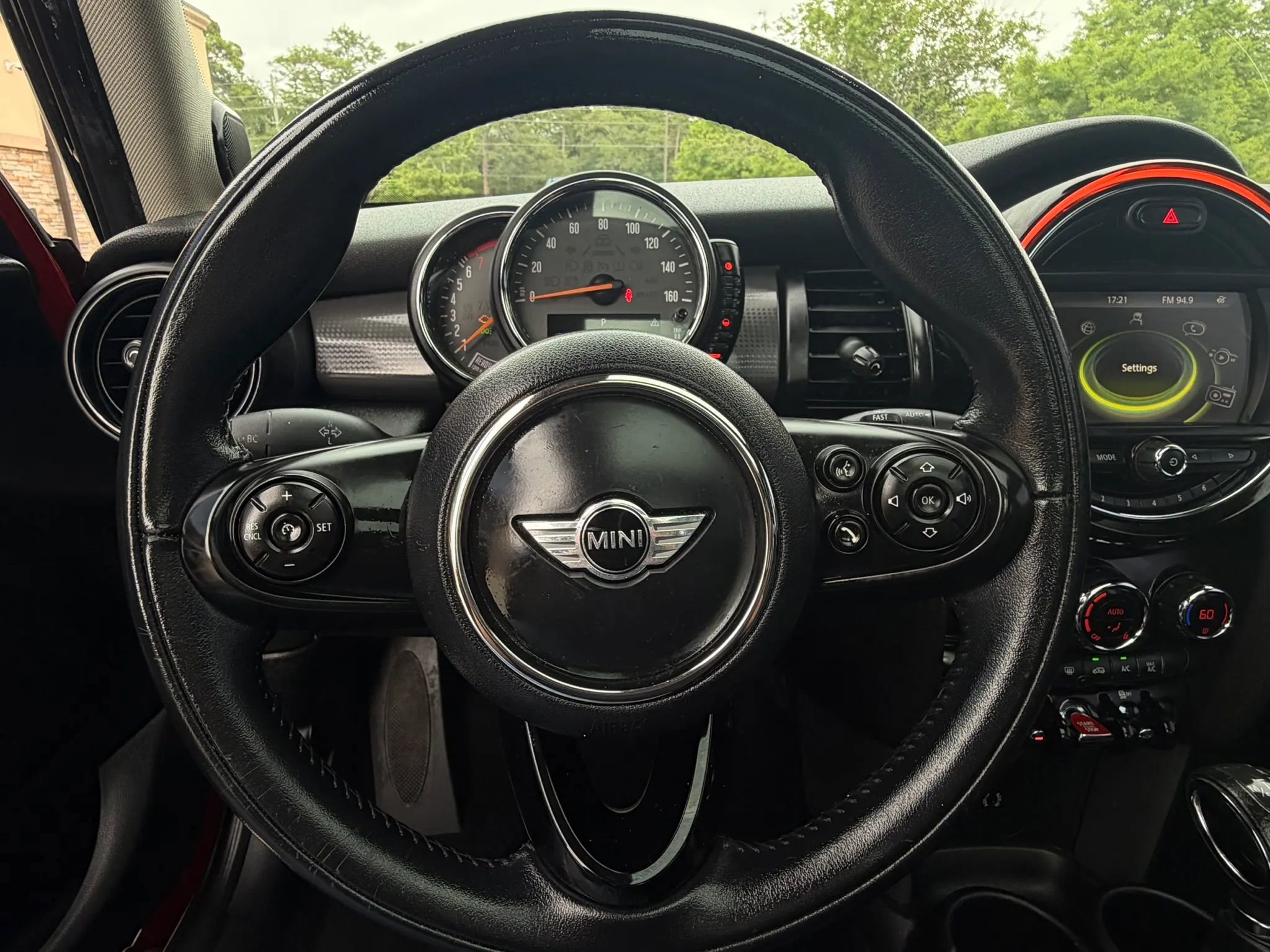 Used 2017 MINI Cooper 4-Door Hardtop FWD image 16