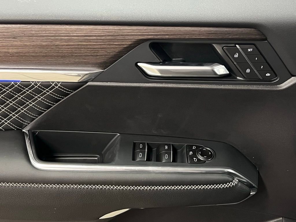 New 2026 GMC Acadia Denali w/ Super Cruise Package image 13