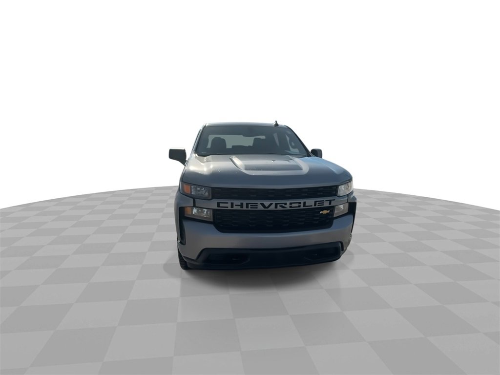 Used 2021 Chevrolet Silverado 1500 Custom image 3