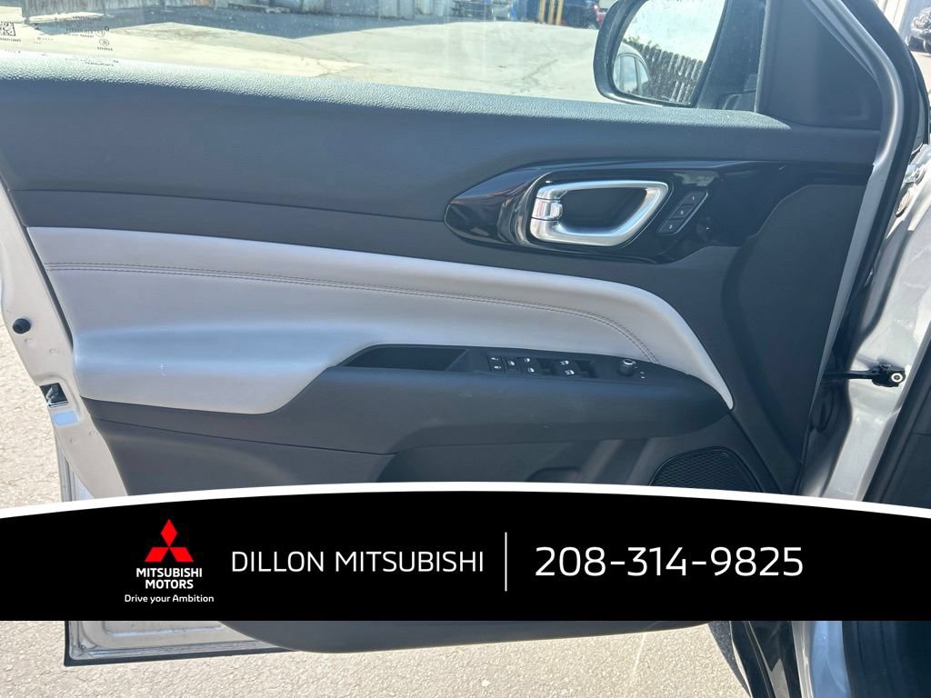 Used 2025 Jeep Compass Limited w/ Elite Group AWD/4WD image 6