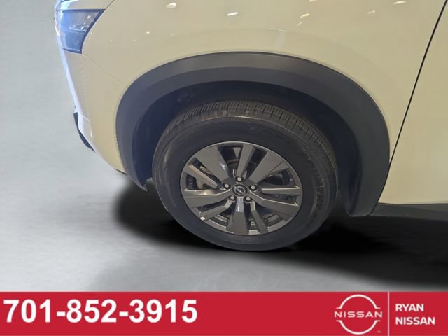 Certified 2025 Nissan Pathfinder SV AWD/4WD image 23