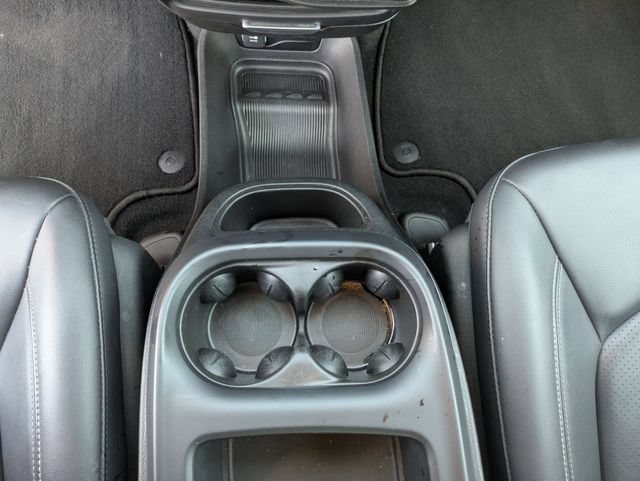 Used 2025 Chrysler Pacifica Select FWD image 14