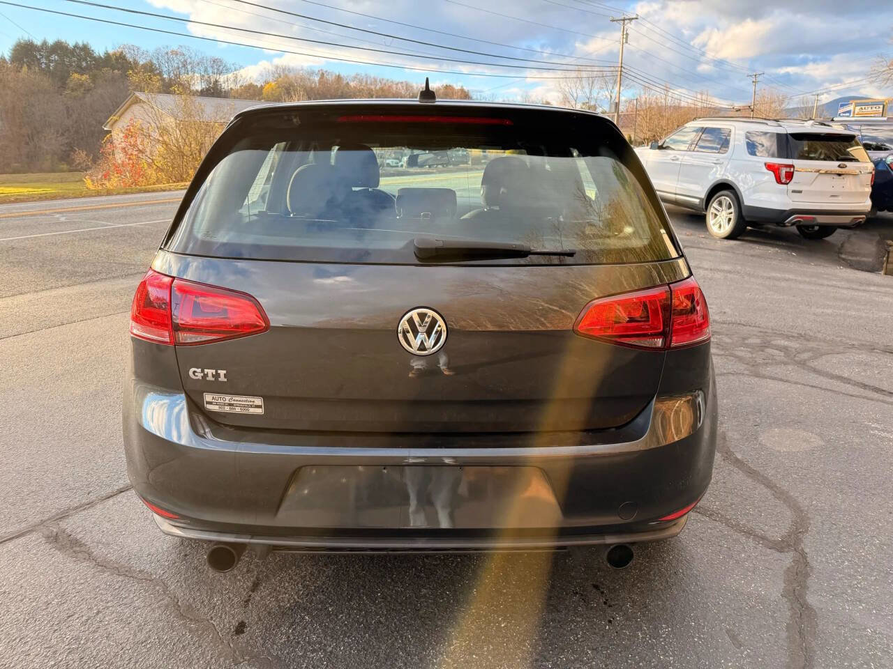 Used 2017 Volkswagen GTI S image 6