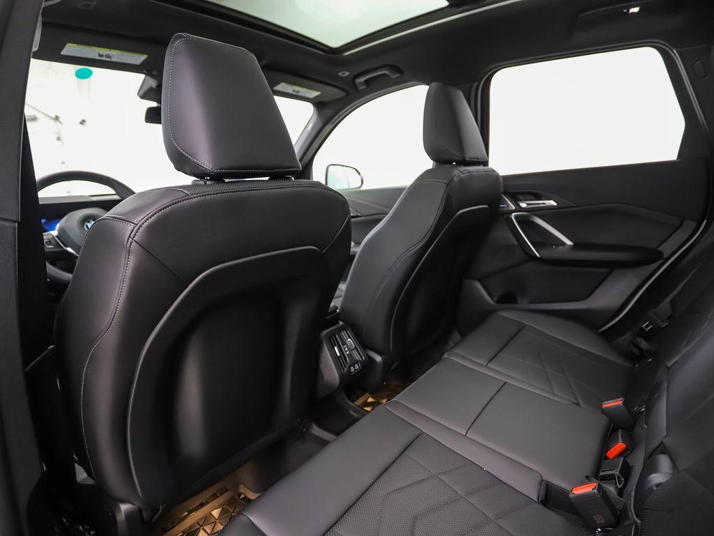 Certified 2025 BMW X1 xDrive28i w/ Premium Package image 21