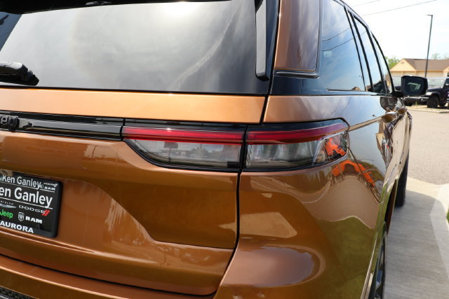 New 2026 Jeep Grand Cherokee Limited AWD/4WD image 38