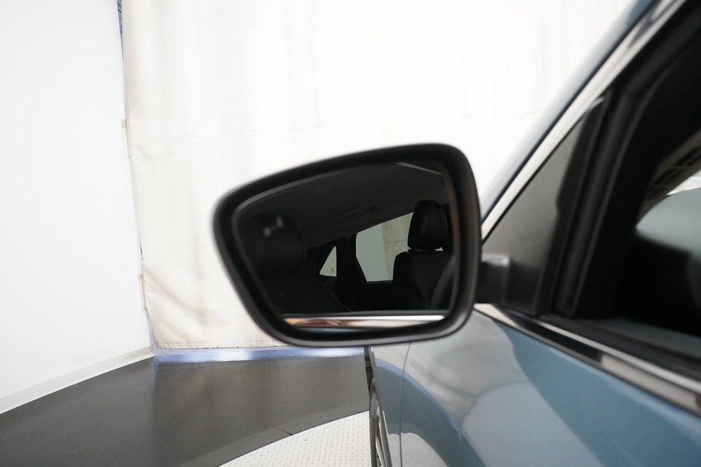 Used 2023 Ford Escape Platinum image 25