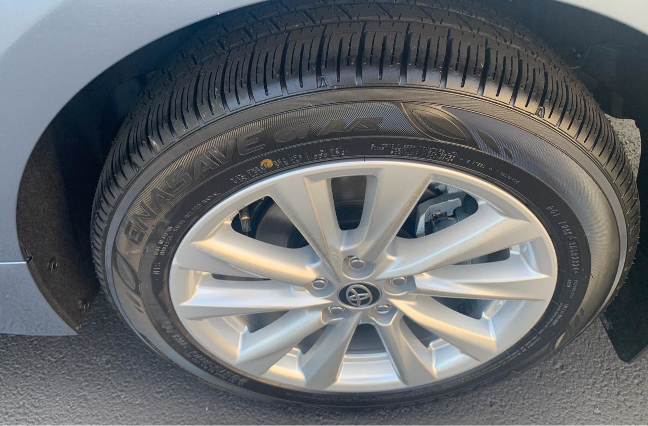 Used 2024 Toyota Corolla LE w/ LE Convenience Package FWD image 29