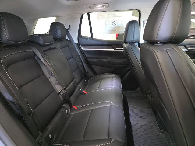 New 2026 GMC Terrain Denali w/ LPO, Black Badging Package AWD/4WD image 11