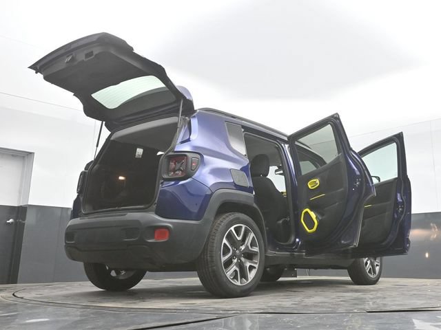 Used 2017 Jeep Renegade Latitude w/ Popular Equipment Group FWD image 51