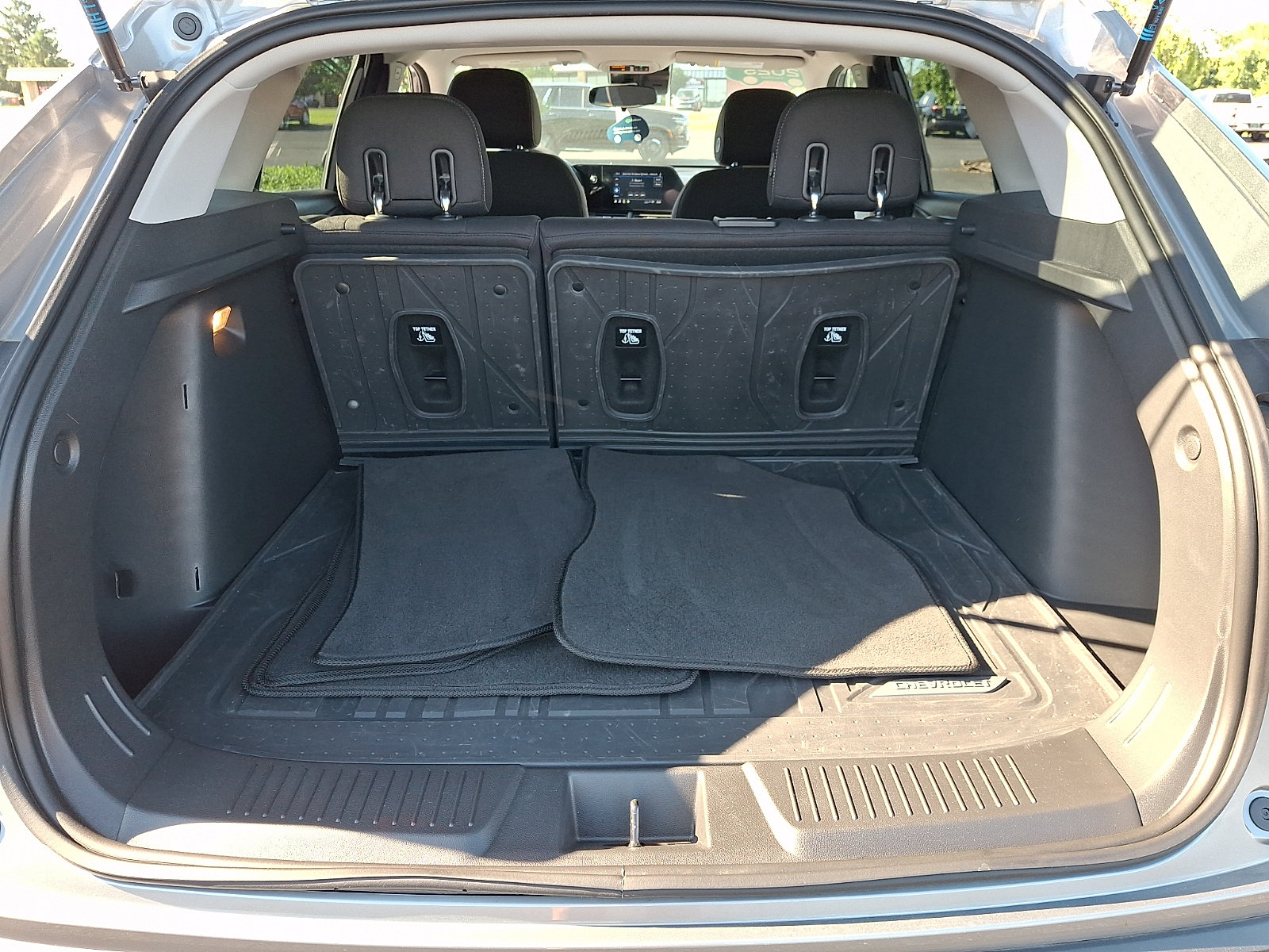 Certified 2025 Chevrolet Trax LS w/ LS Convenience Package FWD image 28