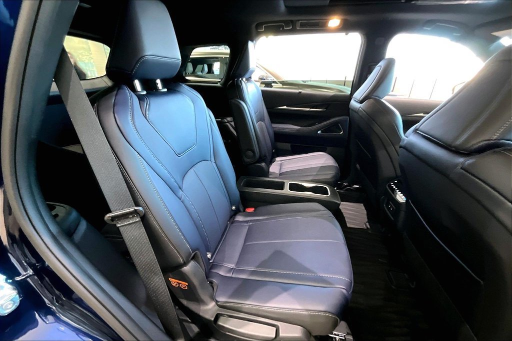 Certified 2026 INFINITI QX60 Sport w/ Dark Cargo Package AWD/4WD image 22