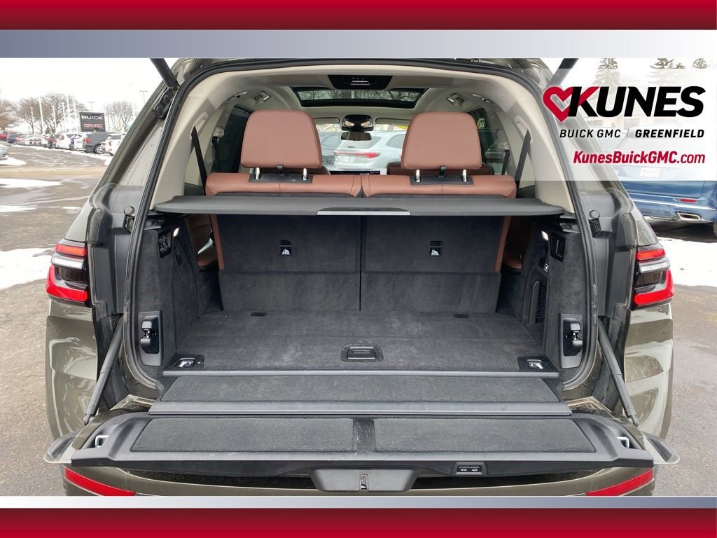 Used 2025 BMW X7 xDrive40i image 45