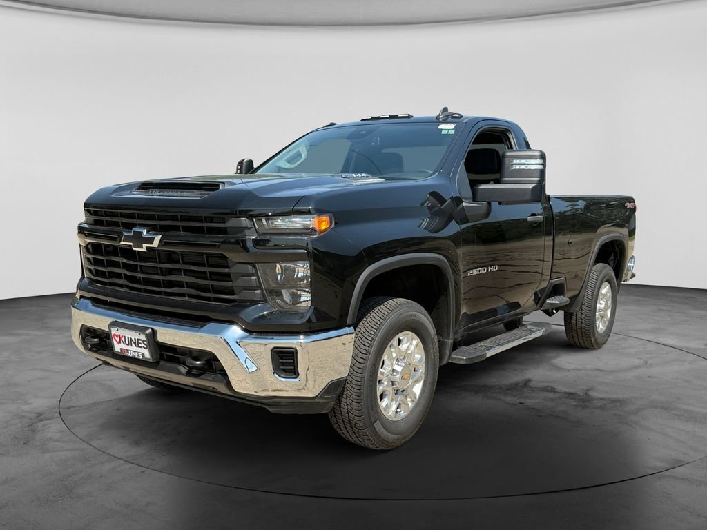 Used 2024 Chevrolet Silverado 2500 W/T w/ WT Convenience Package AWD/4WD image 4