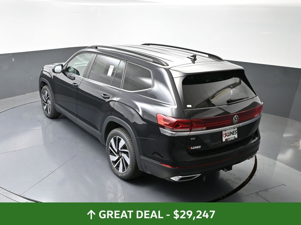 Used 2024 Volkswagen Atlas SE image 46