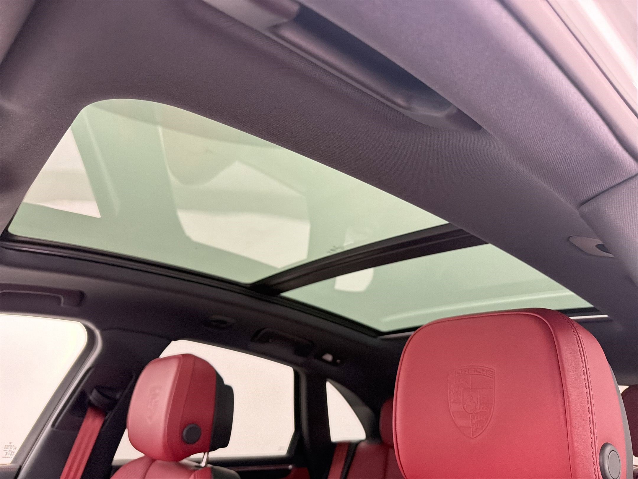 New 2026 Porsche Macan AWD/4WD image 15