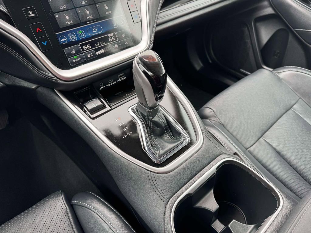 Used 2023 Subaru Outback Limited AWD/4WD image 33