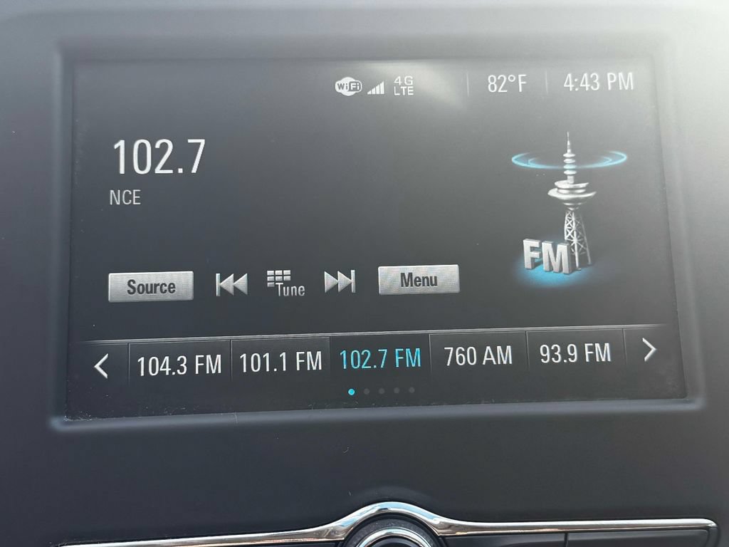 Used 2018 Chevrolet Equinox LT AWD/4WD image 26