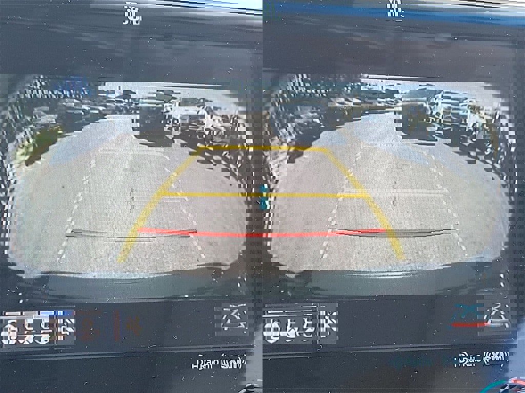 Used 2018 Toyota Camry XLE w/ Driver Assist Package image 18