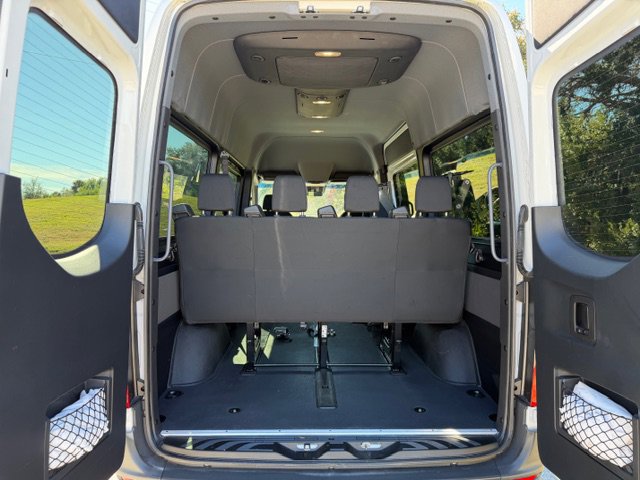 Used 2020 Freightliner Sprinter 2500 image 15