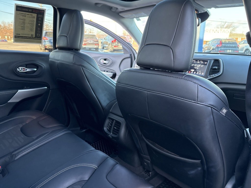 Used 2022 Jeep Cherokee Latitude w/ Sun & Sound Group image 41