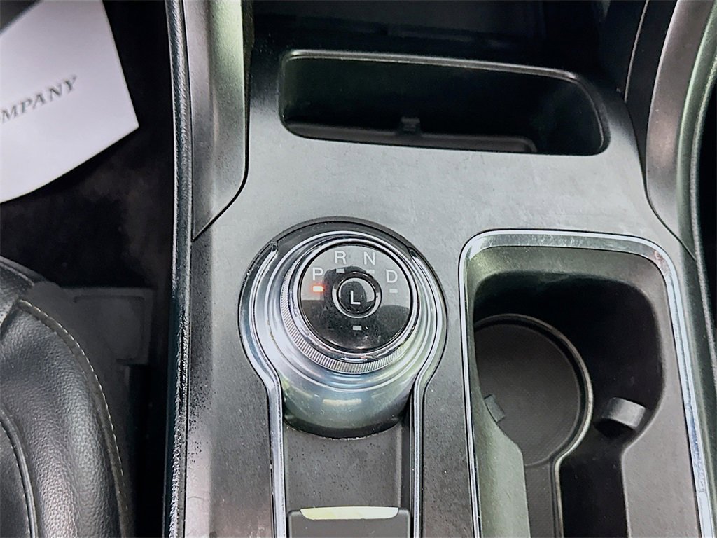 Used 2019 Ford Fusion Titanium image 17