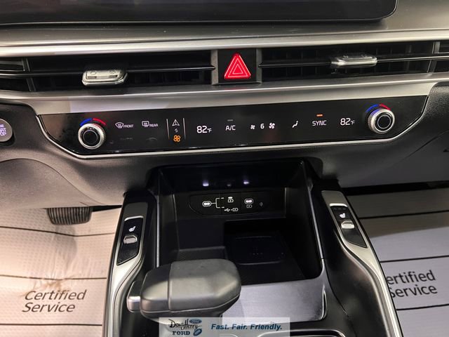 Used 2024 Kia Sorento S w/ Panoramic Sunroof Package FWD image 42