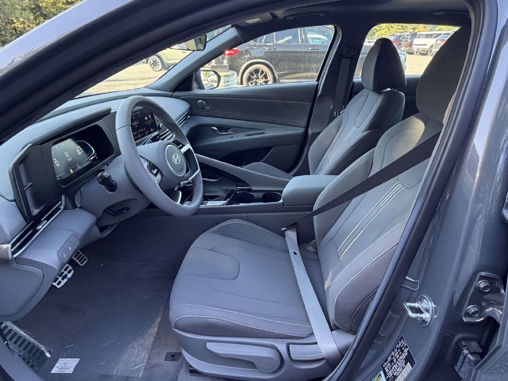 New 2026 Hyundai Elantra SEL Sport Premium FWD image 15