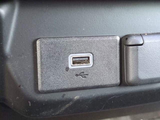 Used 2020 Chevrolet Silverado 1500 Custom w/ Custom Convenience Package image 21