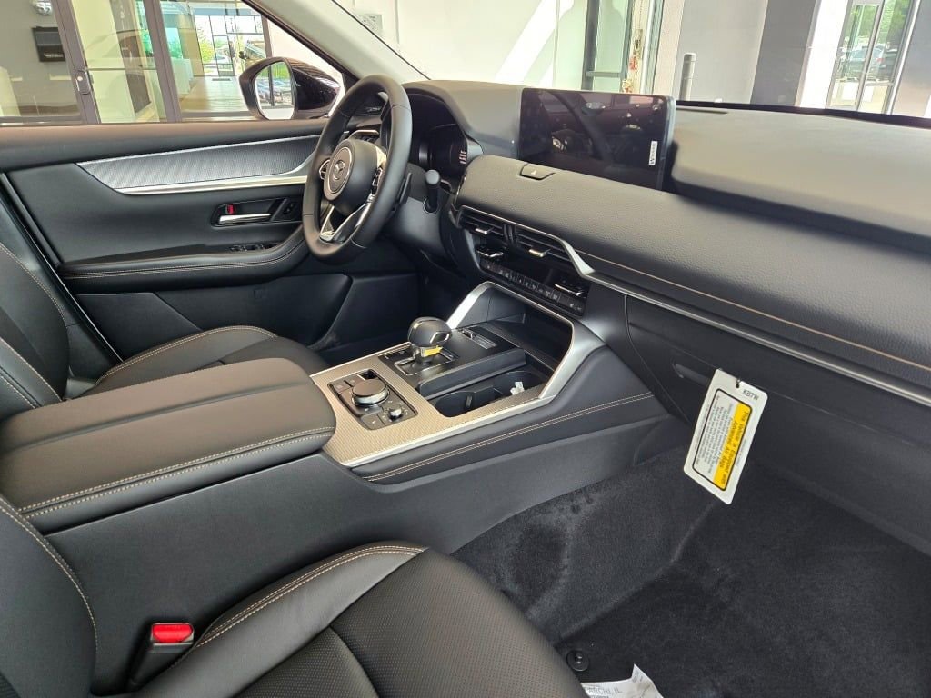New 2025 MAZDA CX-70 3.3 Turbo w/ Premium Package image 5