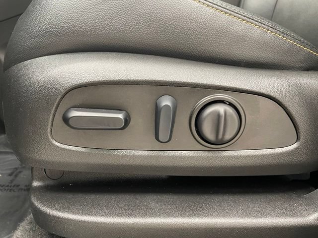 Used 2023 Chevrolet Equinox Premier AWD/4WD image 10