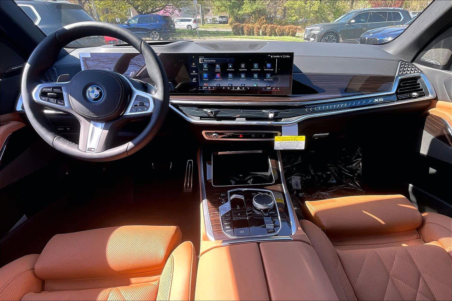 New 2026 BMW X5 xDrive50e w/ M Sport Package AWD/4WD image 5