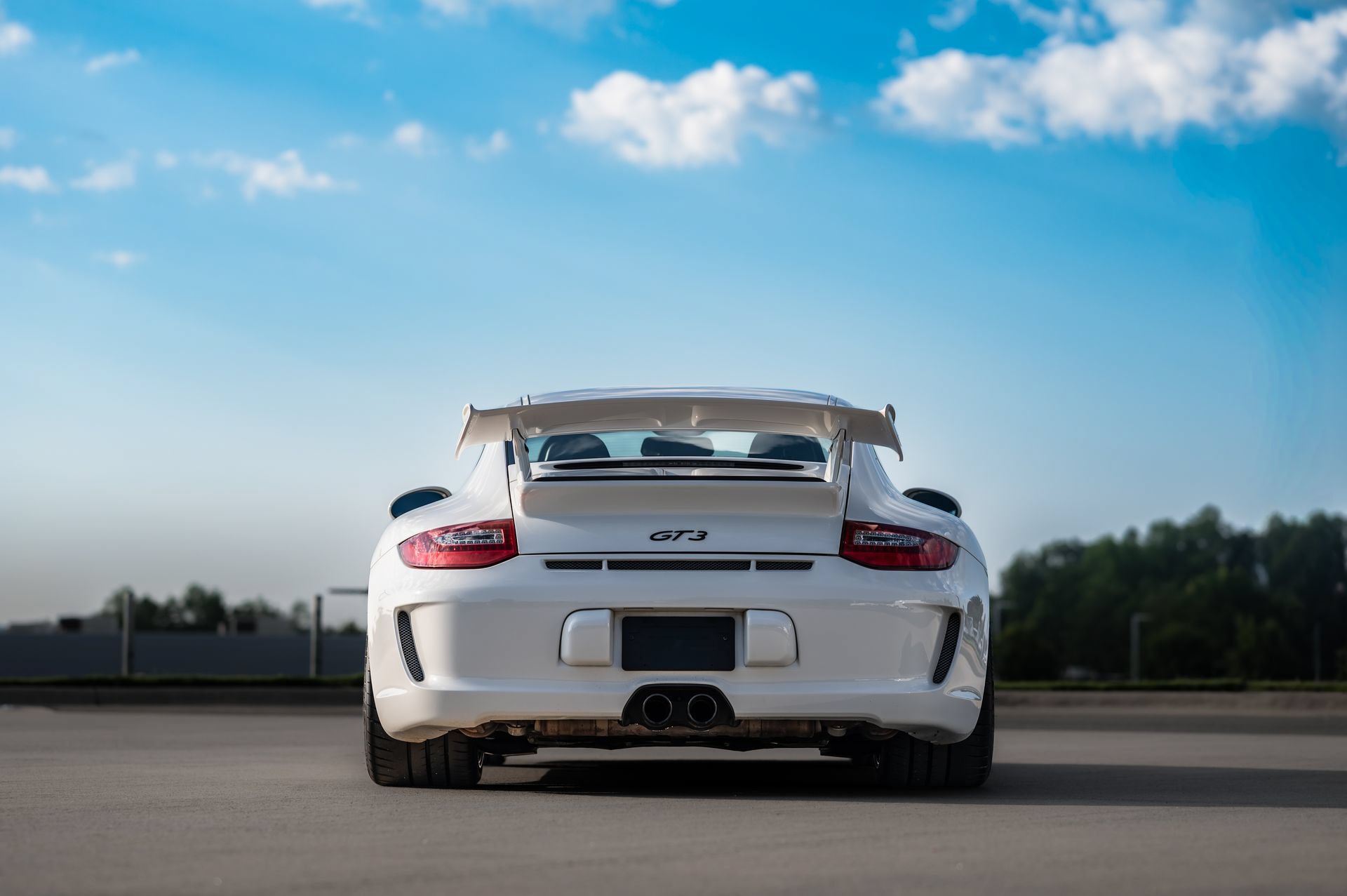 Used 2010 Porsche 911 GT3 RWD image 11