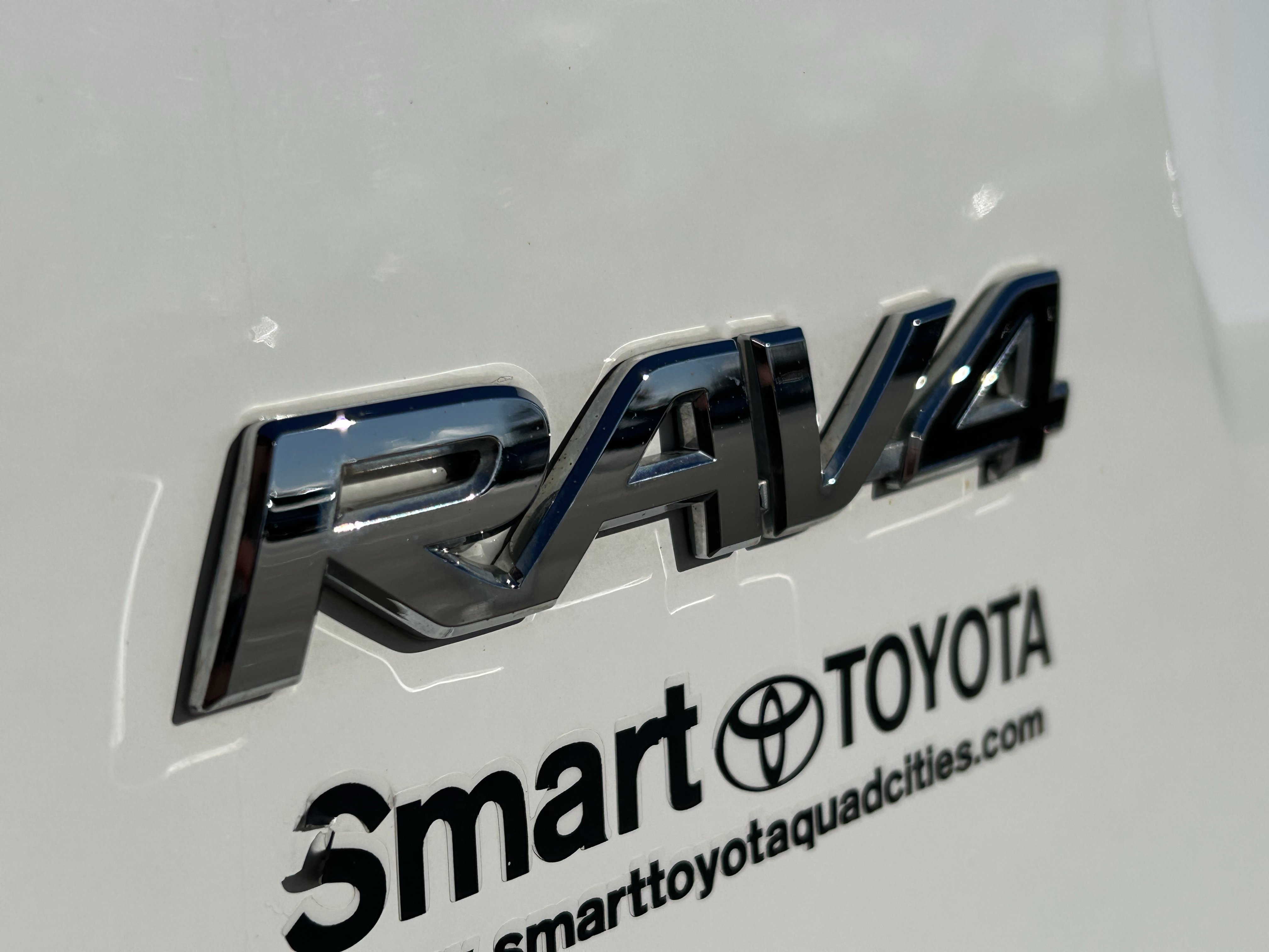 Certified 2018 Toyota RAV4 XLE image 8