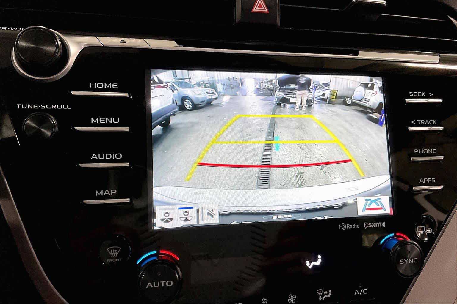 Used 2019 Toyota Camry XLE FWD image 27