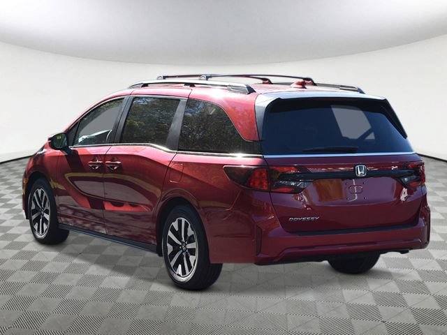 New 2026 Honda Odyssey Touring image 4