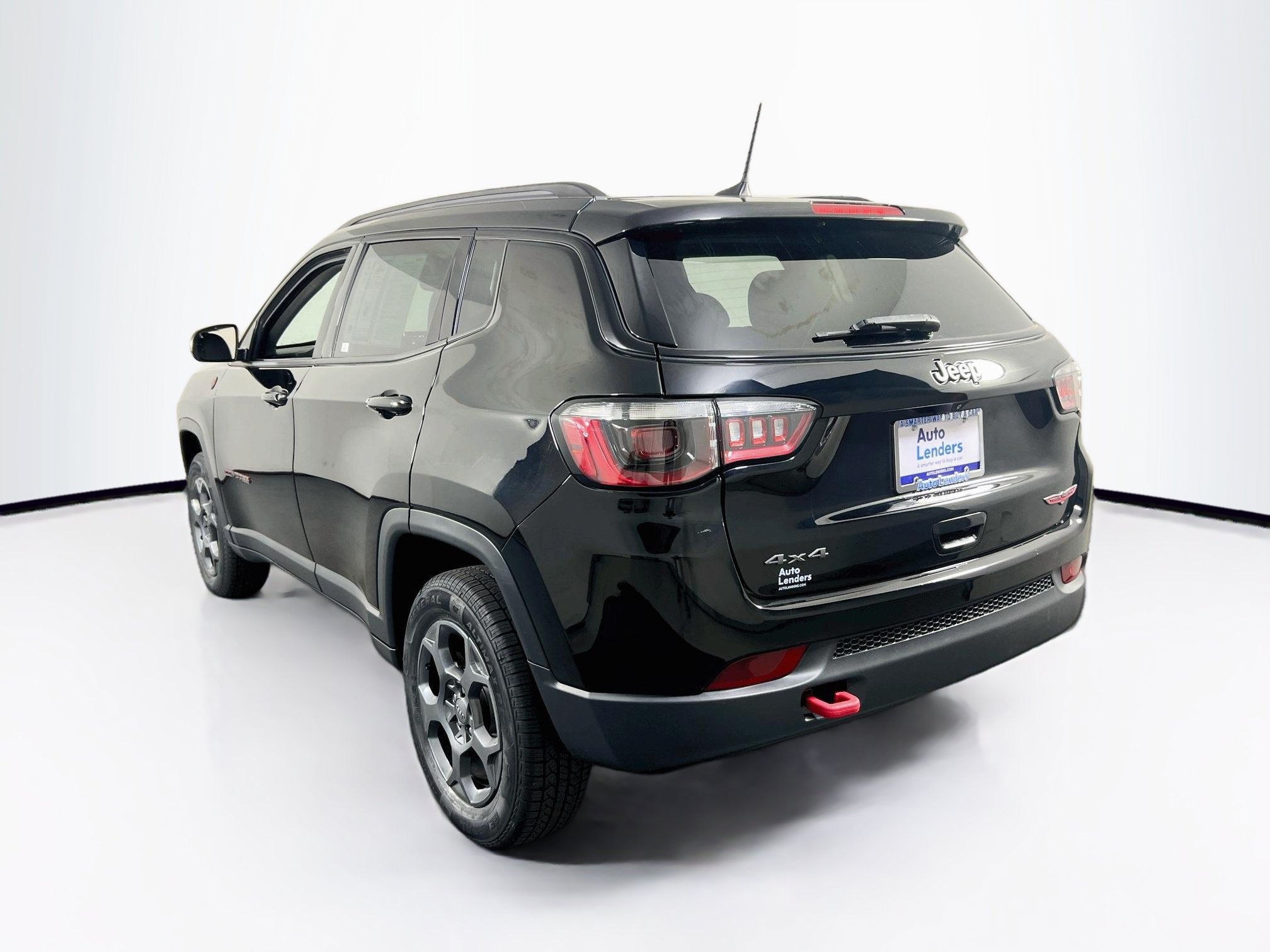 Used 2022 Jeep Compass Trailhawk w/ Trailhawk Convenience Group AWD/4WD image 7